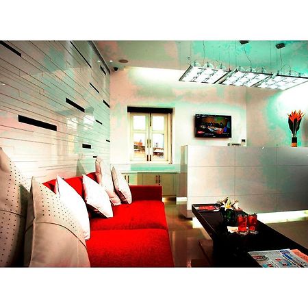 Sapphire Suite Calcutta  Esterno foto