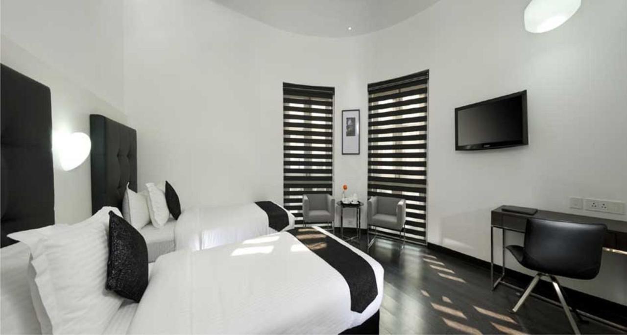 Sapphire Suite Calcutta  Esterno foto