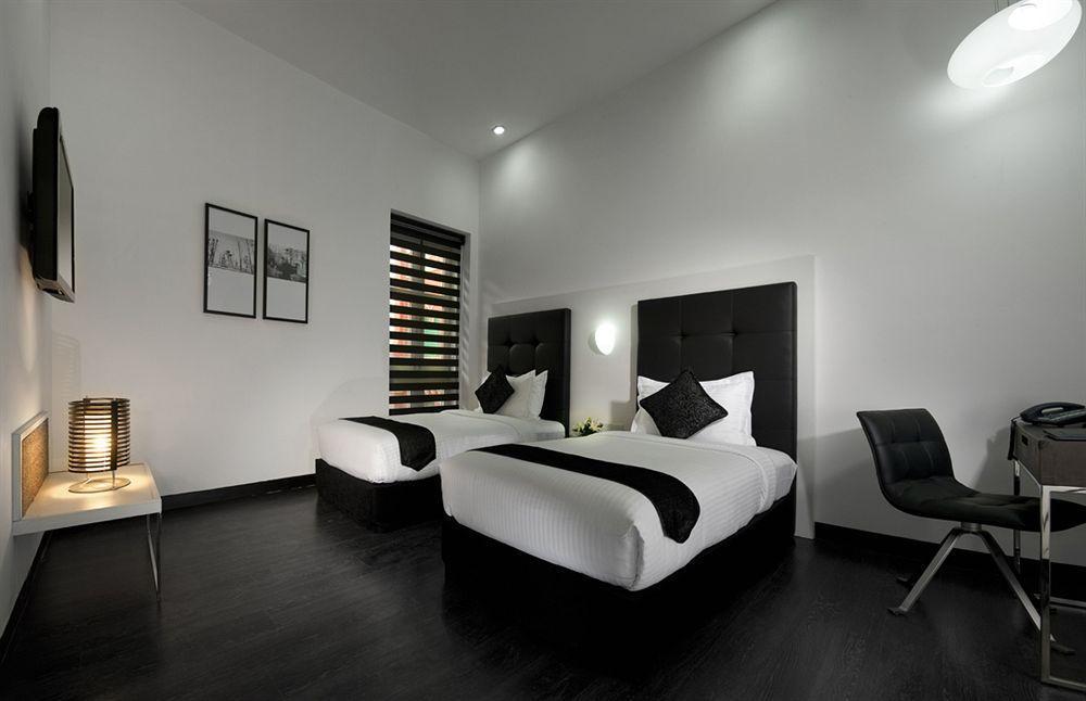 Sapphire Suite Calcutta  Esterno foto