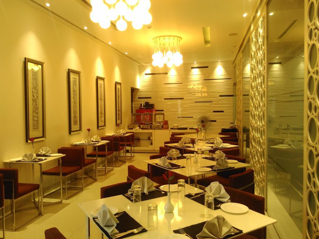 Sapphire Suite Calcutta  Esterno foto
