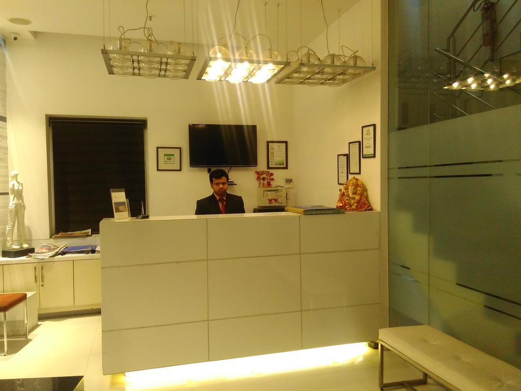 Sapphire Suite Calcutta  Esterno foto