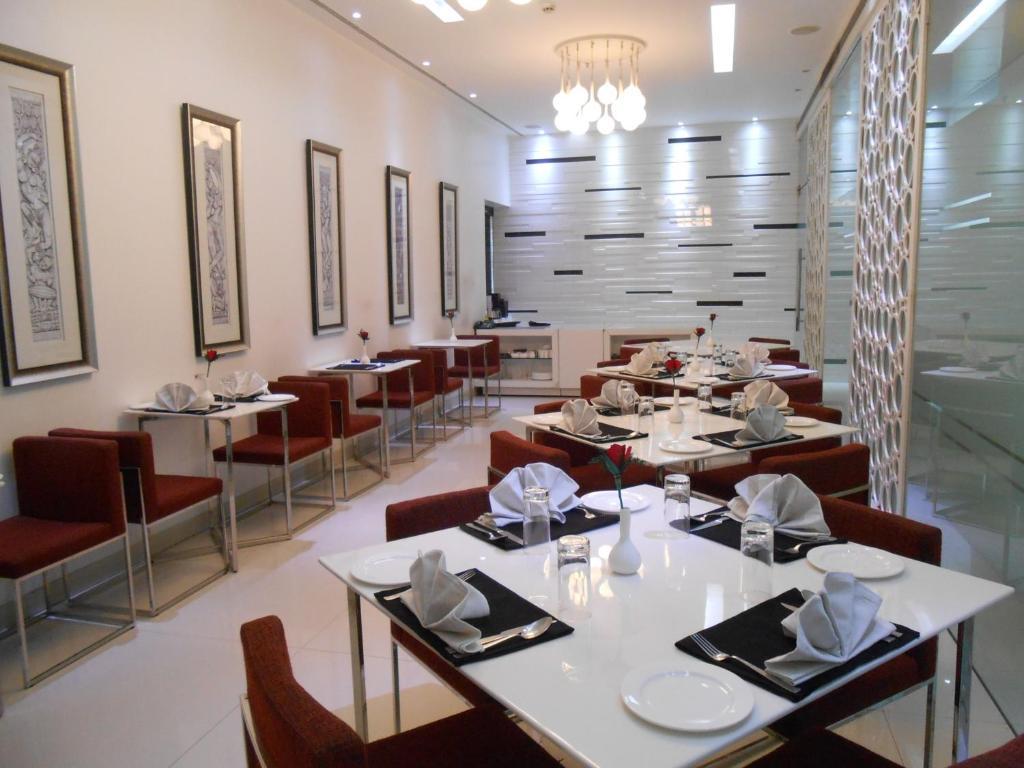 Sapphire Suite Calcutta  Esterno foto